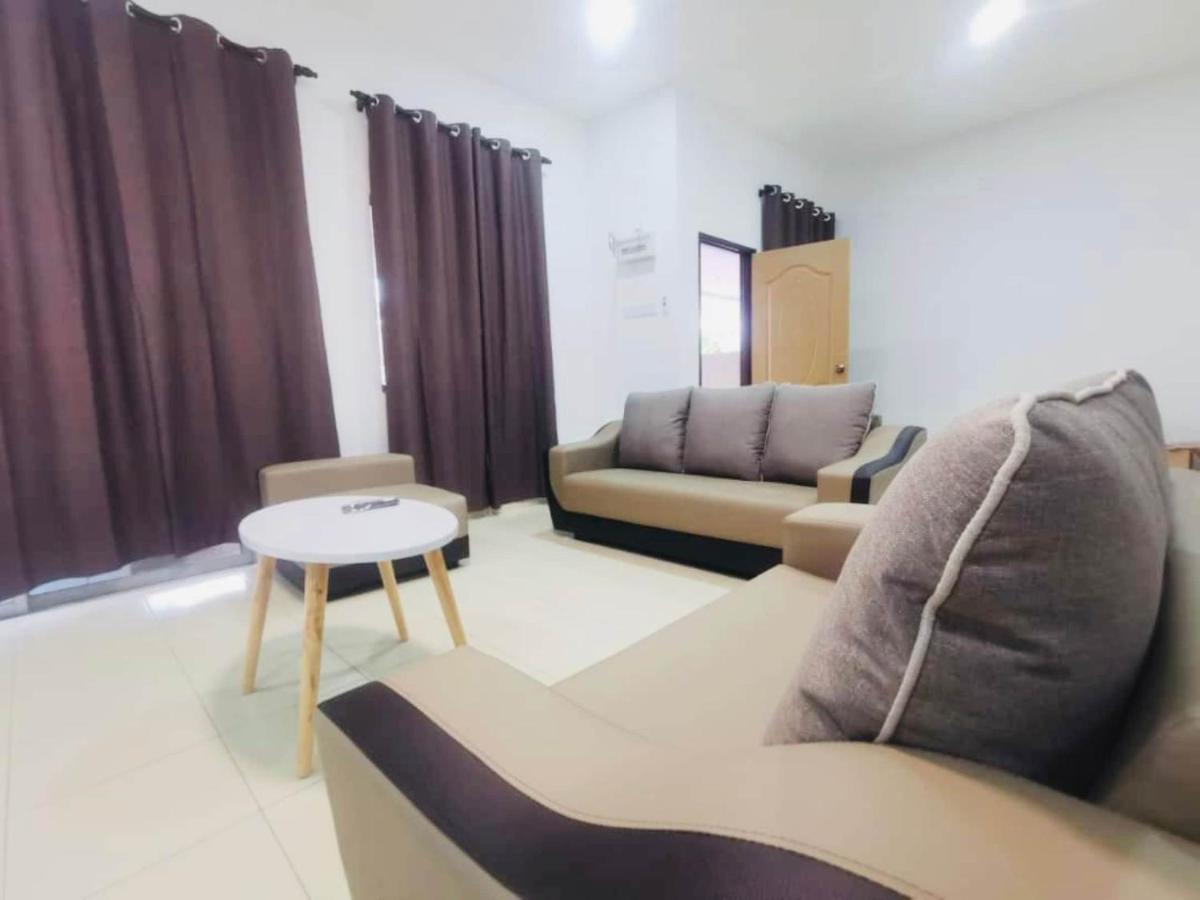 Oyo Homes 90524 D'J Pegaso Serom Homestay Muar Εξωτερικό φωτογραφία