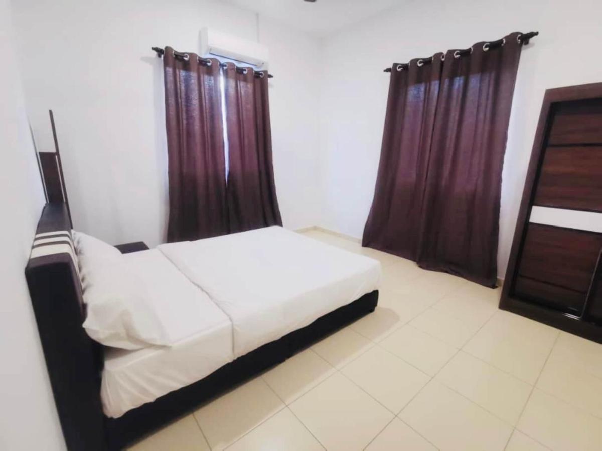 Oyo Homes 90524 D'J Pegaso Serom Homestay Muar Εξωτερικό φωτογραφία