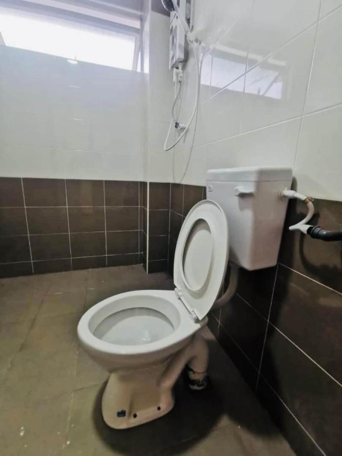 Oyo Homes 90524 D'J Pegaso Serom Homestay Muar Εξωτερικό φωτογραφία
