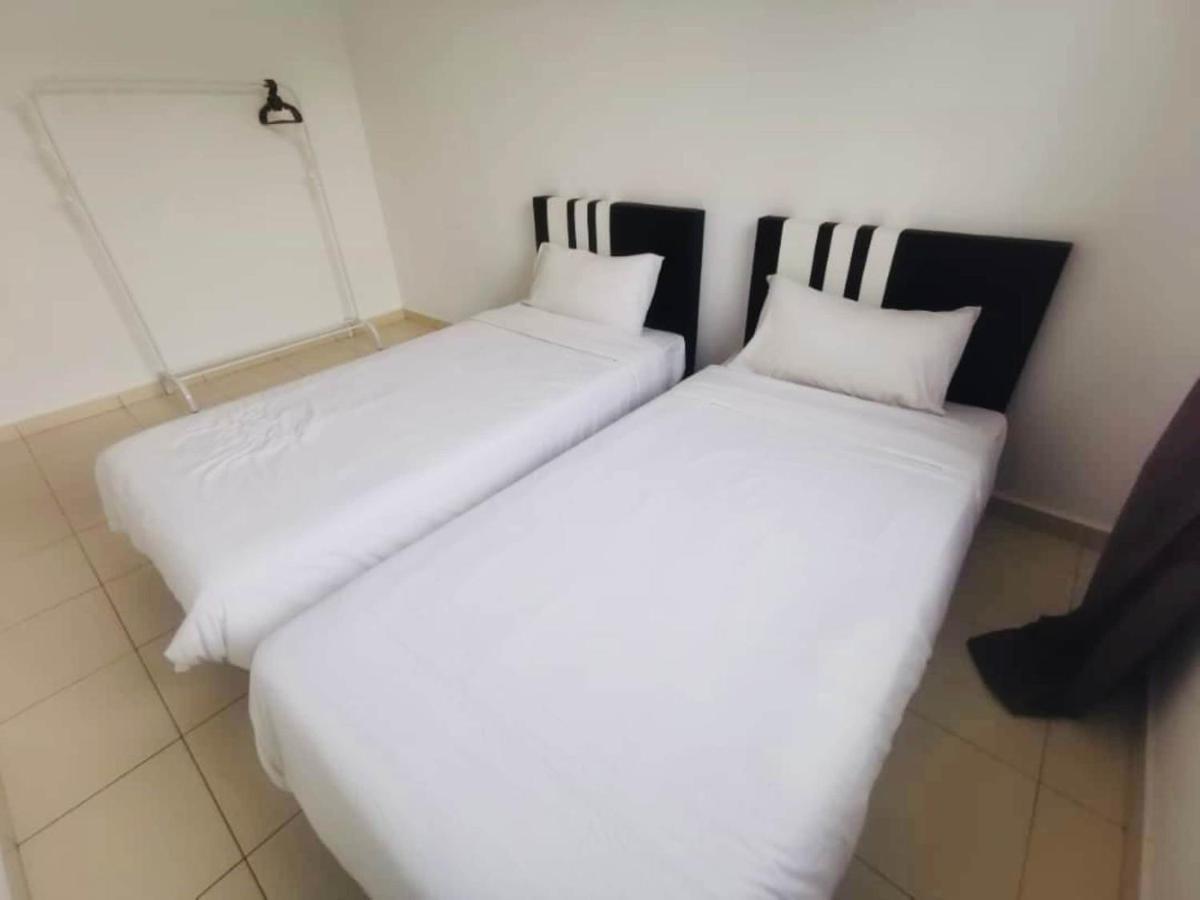Oyo Homes 90524 D'J Pegaso Serom Homestay Muar Εξωτερικό φωτογραφία