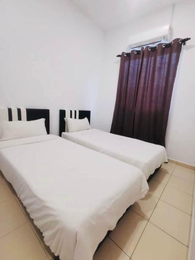 Oyo Homes 90524 D'J Pegaso Serom Homestay Muar Εξωτερικό φωτογραφία