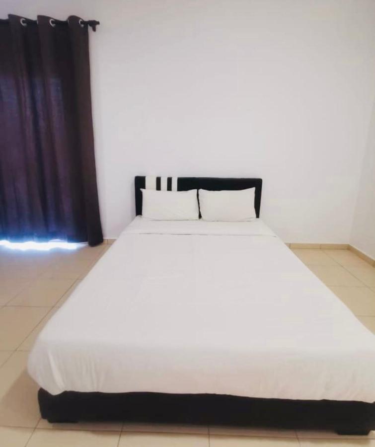 Oyo Homes 90524 D'J Pegaso Serom Homestay Muar Εξωτερικό φωτογραφία